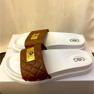 G by Guess Quited Women’s Plaltform Sandals Sz 11